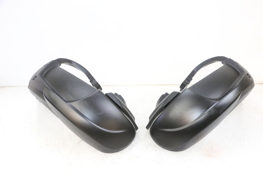 photo de KOTFLÜGEL VORNE PIAGGIO MP3 HPE 300 (2019 - 2026) - Hauptansicht