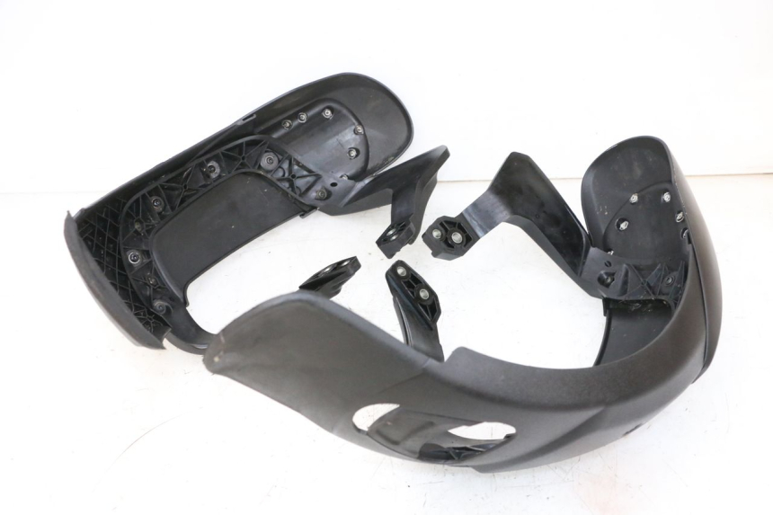 photo de KOTFLÜGEL VORNE PIAGGIO MP3 HPE 300 (2019 - 2026) - Technische Nahaufnahme