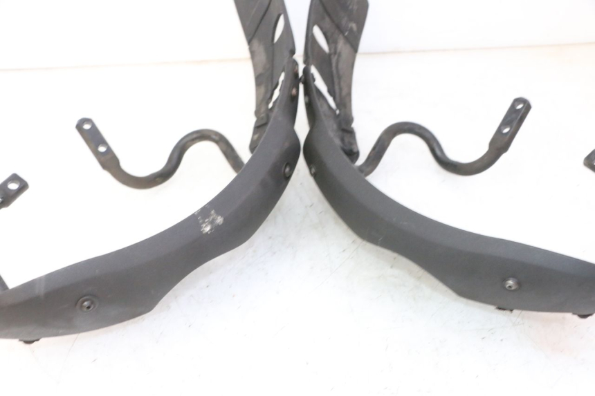 photo de VORDERRADKOTFLüGEL PIAGGIO MP3 125 (2006 - 2014)