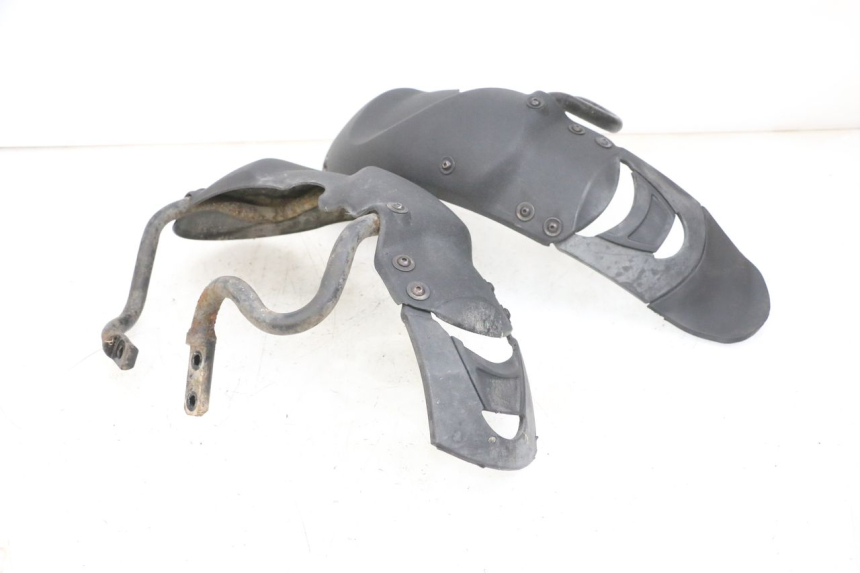 photo de VORDERRADKOTFLüGEL PIAGGIO MP3 RL 250 (2007 - 2010) - Kennzeichnungen und Originalreferenzen