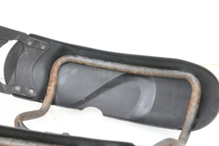 photo de VORDERRADKOTFLüGEL PIAGGIO MP3 RL 250 (2007 - 2010) - Technische Nahaufnahme