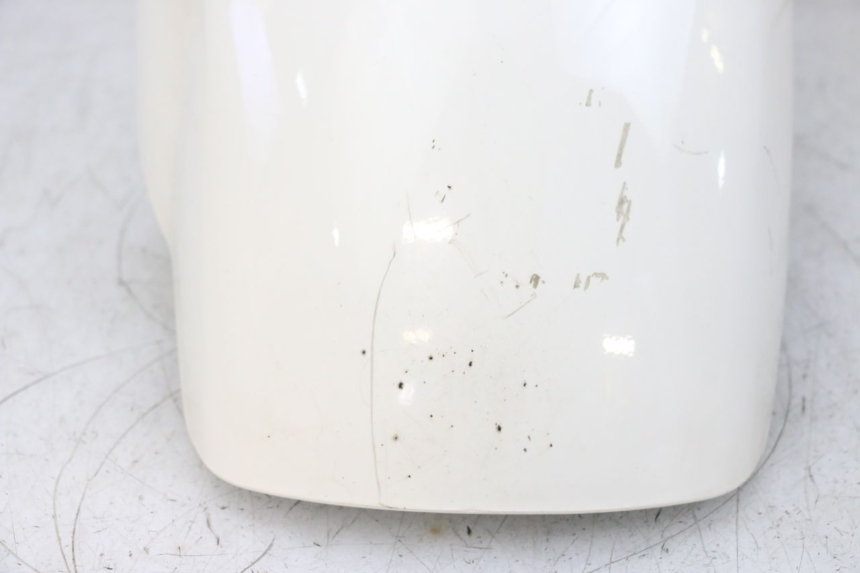 photo de KOTFLÜGEL VORNE PIAGGIO VESPA GTS SUPER IE 125 (2009 - 2016) - Charakteristische Merkmale