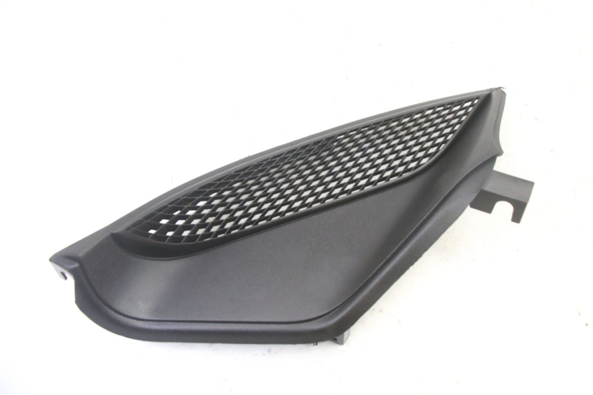 photo de RECHT KUHLER VERKLEIDUNG PIAGGIO NRG POWER PUREJET 50 (2018 - 2021)