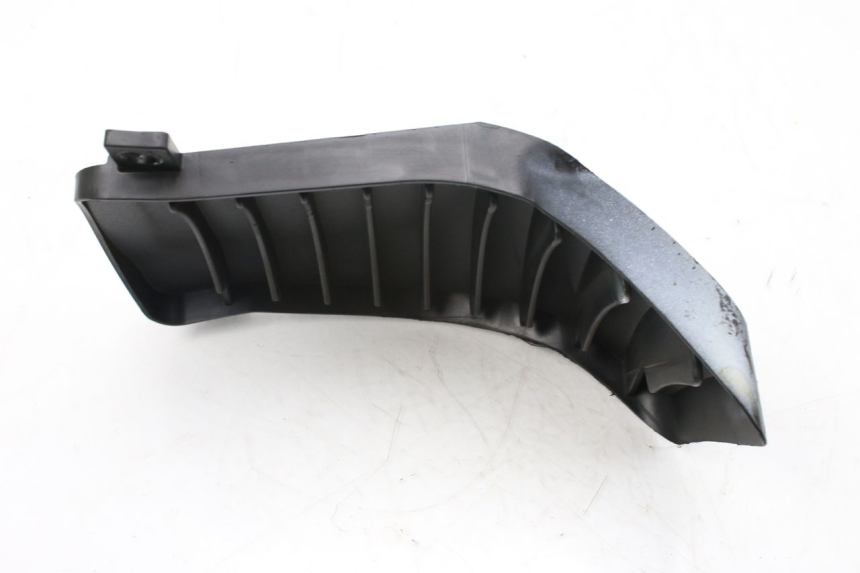 photo de LINKE KÜHLERGRILL PIAGGIO VESPA GTS IGET ABS 125 (2017 - 2023)