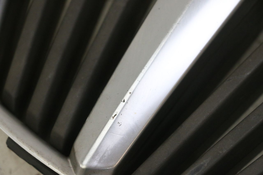 photo de KÜHLERGRILL PIAGGIO MP3 LT 400 (2007 - 2012)