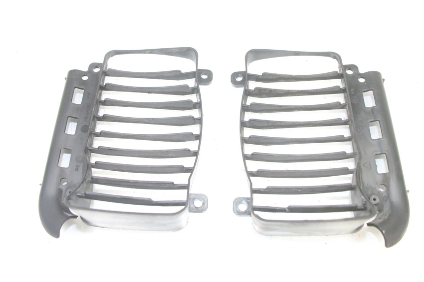 photo de KÜHLERGRILL PIAGGIO VESPA GRANTURISMO 125 (2003 - 2007)