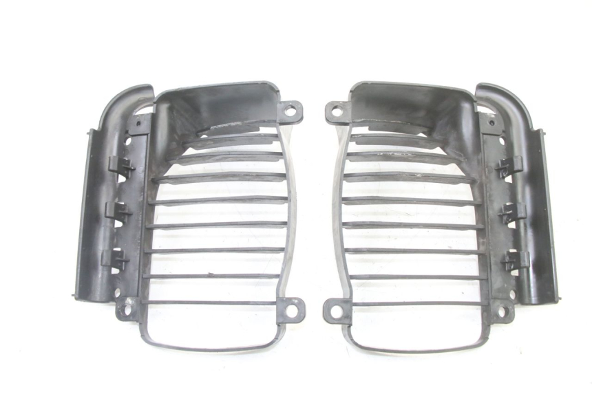 photo de KÜHLERGRILL PIAGGIO VESPA GRANTURISMO 125 (2003 - 2007)