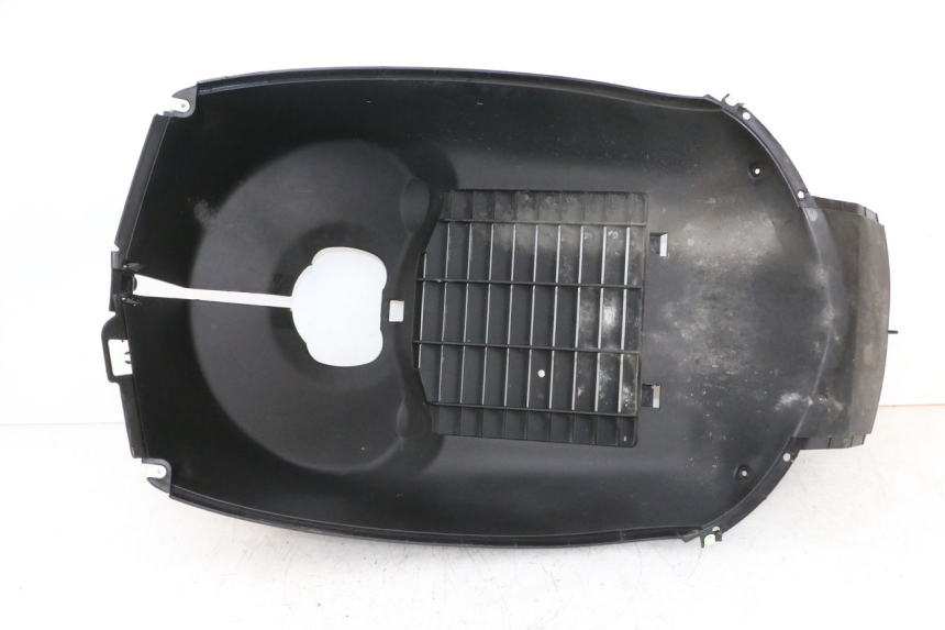 photo de KÃœHLER VERKLEIDUNG PEUGEOT SATELIS 125 (2013 - 2018) - Hauptansicht