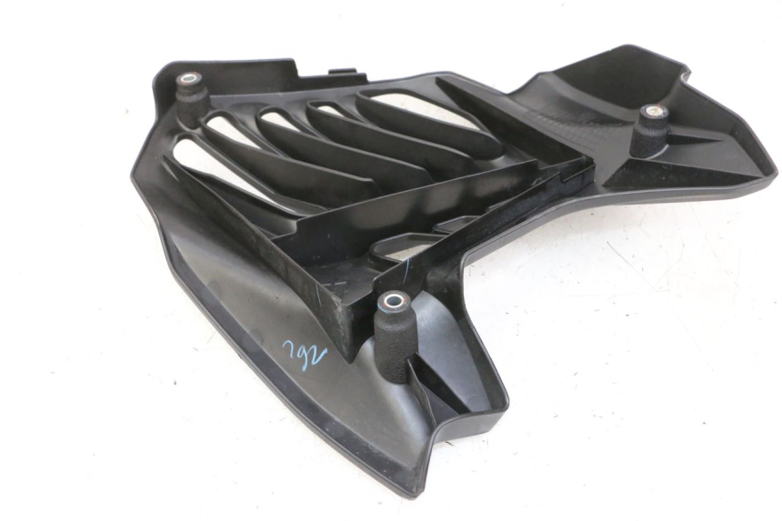 photo de KÃœHLER VERKLEIDUNG YAMAHA XMAX X-MAX 125 (2021 - 2025)