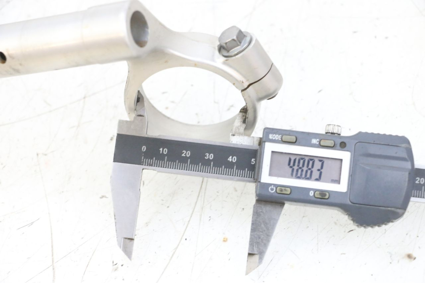 photo de LENKER SUZUKI GSXR GSX-R 1000 (2003 - 2004) - Detailansicht des Bauteils