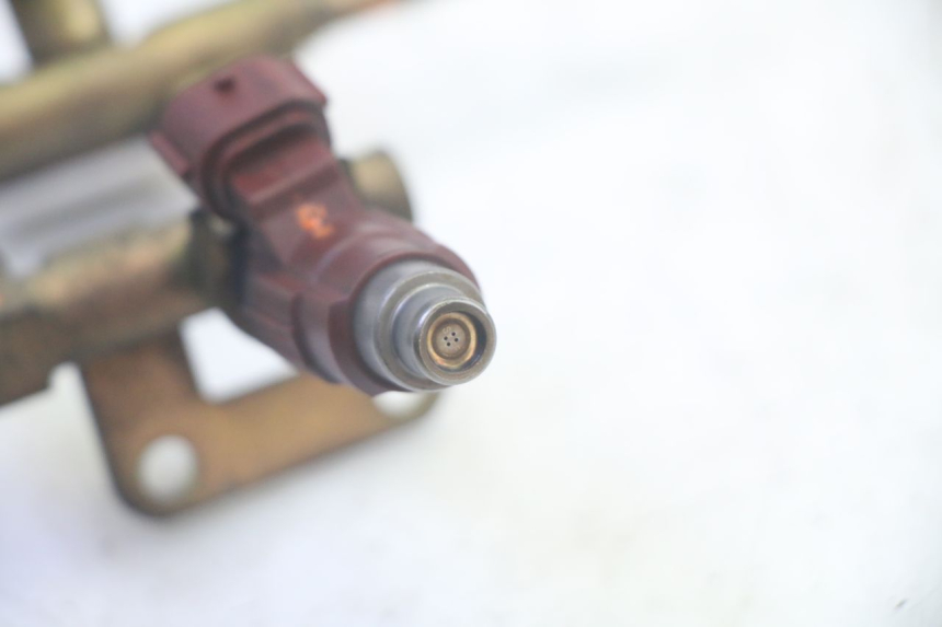 photo de EINSPRITZVENTILE SUZUKI DL V STROM 1000 (2002 - 2007) - Gesamtansicht des Produkts