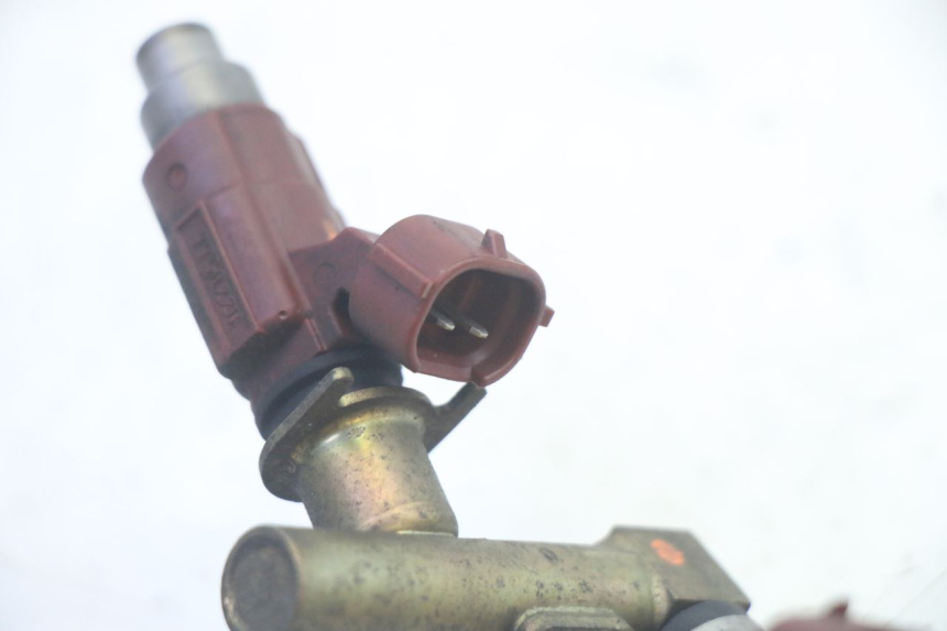 photo de EINSPRITZVENTILE SUZUKI DL V STROM 1000 (2002 - 2007) - Details der Befestigungspunkte