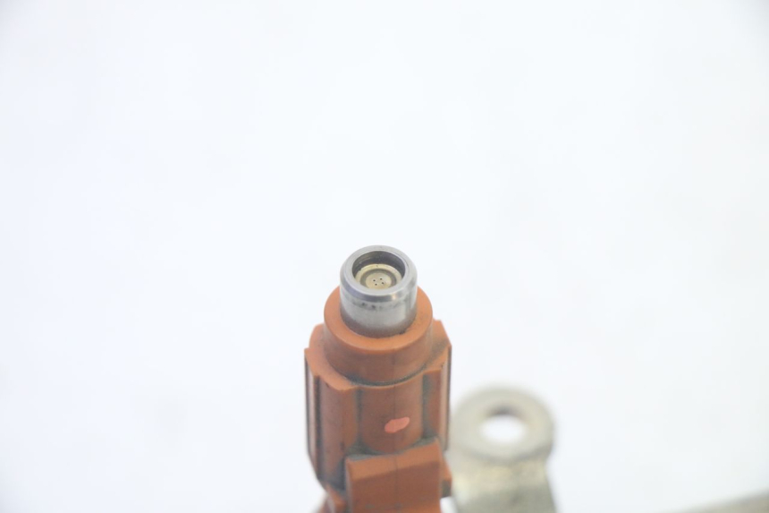 photo de EINSPRITZVENTILE YAMAHA FJR ABS 1300 (2006 - 2012) - Details der Befestigungspunkte