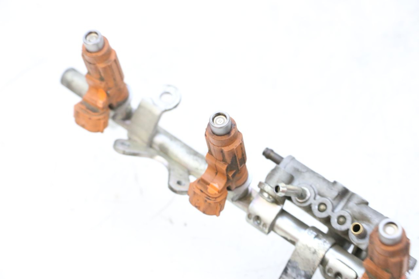 photo de EINSPRITZVENTILE YAMAHA FJR ABS 1300 (2006 - 2012) - Detailansicht des Bauteils