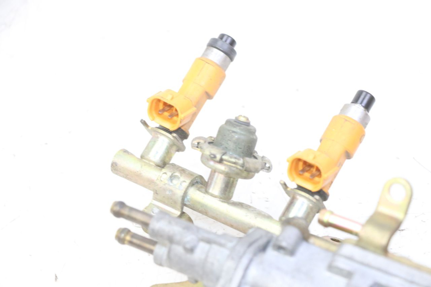 photo de EINSPRITZVENTILE YAMAHA FZ6 N FAZER 600 (2004 - 2006)