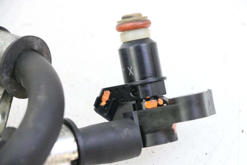 photo de EINSPRITZDüSE HONDA FES S-WING SWING ABS 125 (2007 - 2015)