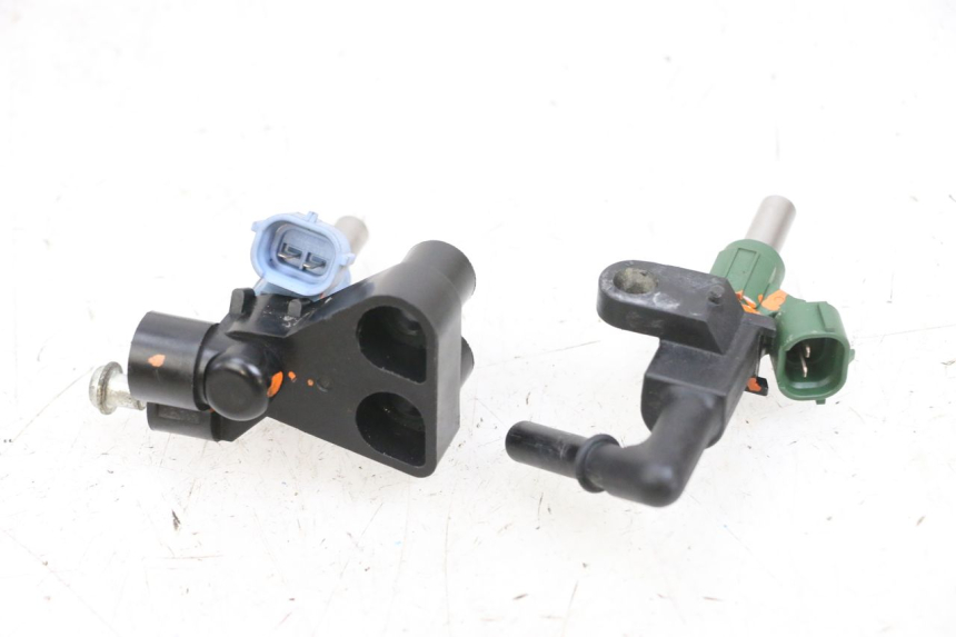 photo de EINSPRITZVENTILE KAWASAKI KXF KX-F 250 (2017 - 2019) - Oberflächenzustand und Material