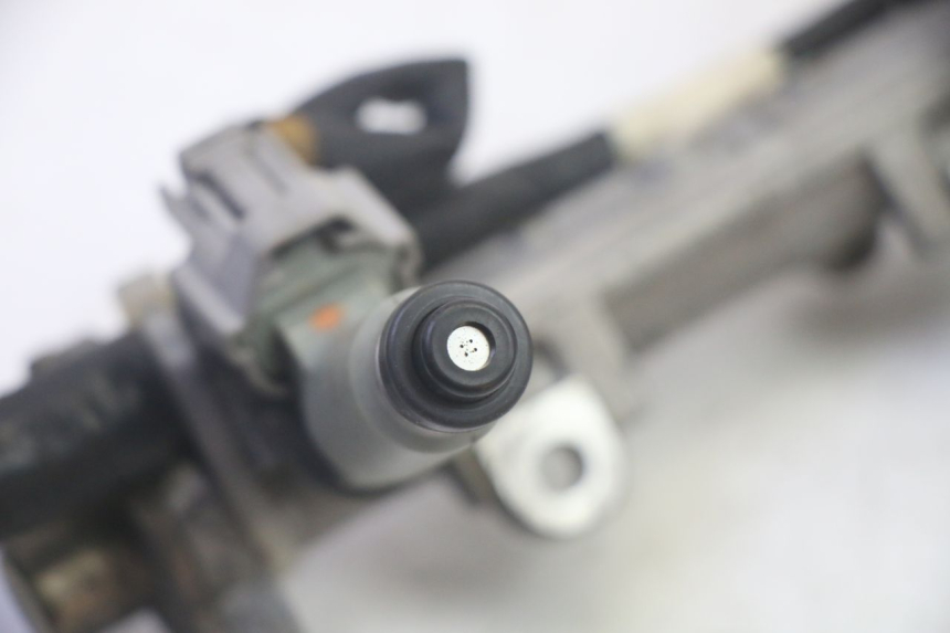 photo de EINSPRITZVENTILE YAMAHA TDM ABS 900 (2002 - 2014) - Gesamtansicht des Produkts