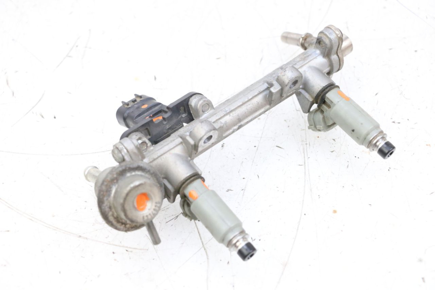 photo de EINSPRITZVENTILE YAMAHA TDM ABS 900 (2002 - 2014) - Oberflächenzustand und Material