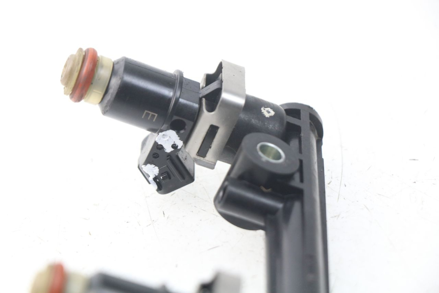 photo de EINSPRITZVENTILE TRIUMPH SPRINT ST ABS 1050 (2005 - 2007)
