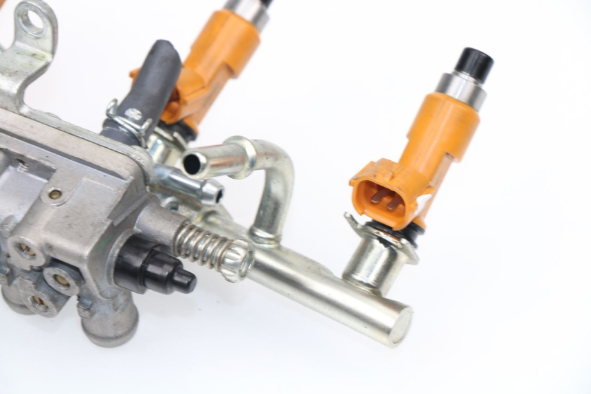 photo de EINSPRITZVENTILE YAMAHA XJ6 600 (2008 - 2016)