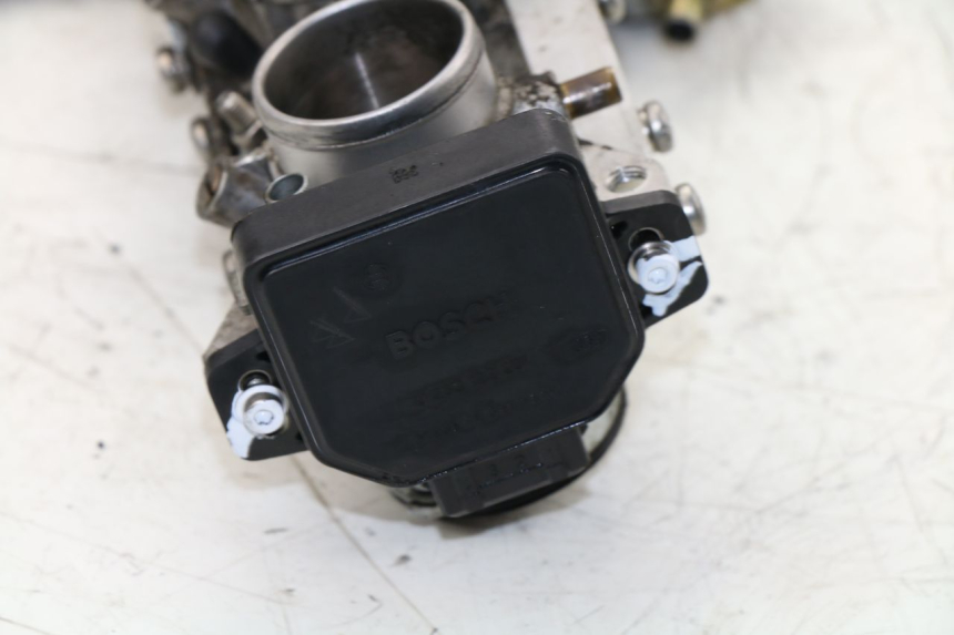 photo de EINSPRITZANLAGE BMW K LT ABS 1100 (1990 - 1996) - Detailansicht des Bauteils