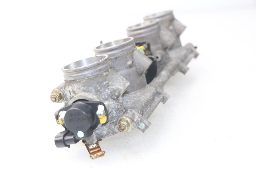 photo de EINSPRITZANLAGE MV AGUSTA BRUTALE R WALLY 910 (2008 - 2008)