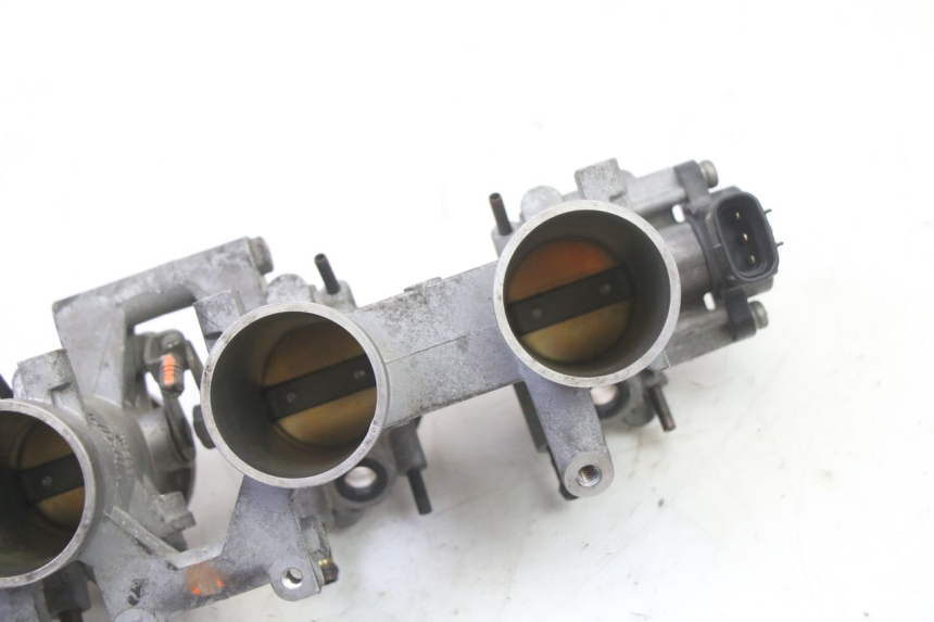 photo de EINSPRITZANLAGE YAMAHA FZ6 FAZER S2 600 (2007 - 2011)