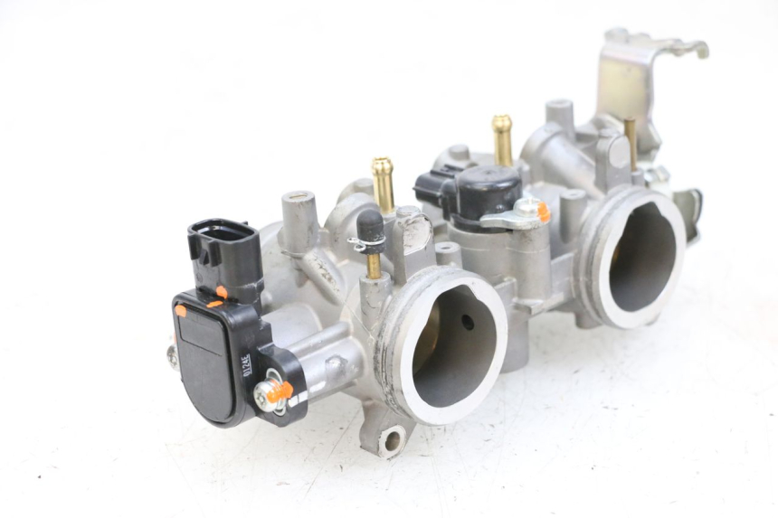 photo de EINSPRITZANLAGE YAMAHA MT-07 MT07 ABS 700 (2018 - 2020) - Detailansicht des Bauteils