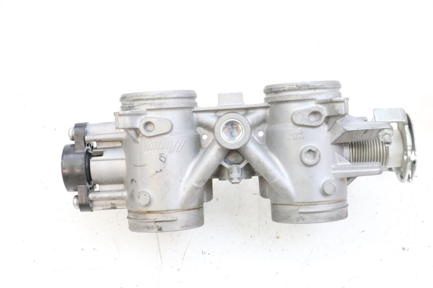 photo de EINSPRITZANLAGE YAMAHA MT-07 MT07 ABS 700 (2018 - 2020) - Oberflächenzustand und Material