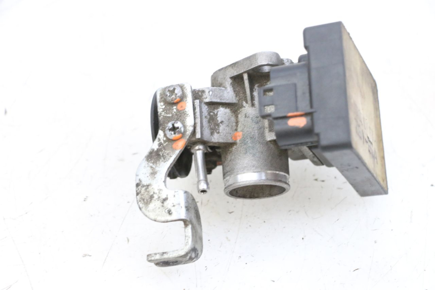 photo de EINSPRITZANLAGE PEUGEOT SPEEDFIGHT 4 4T EFI 50 (2021 - 2025) - Details der Befestigungspunkte