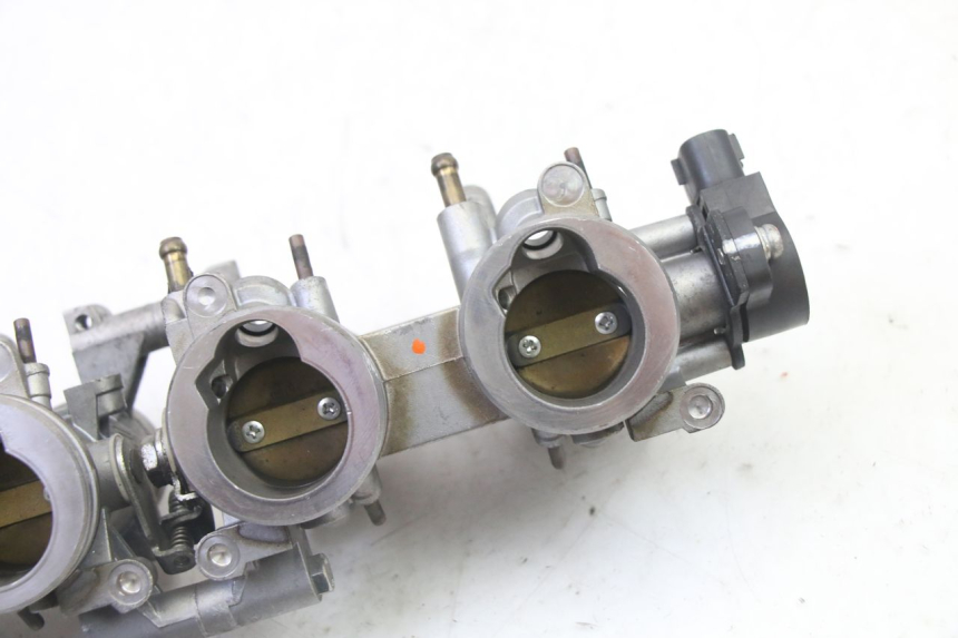 photo de EINSPRITZANLAGE YAMAHA XJ6 ABS 600 (2008 - 2016)