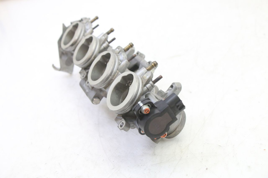 photo de EINSPRITZANLAGE YAMAHA XJ6 ABS 600 (2008 - 2016)