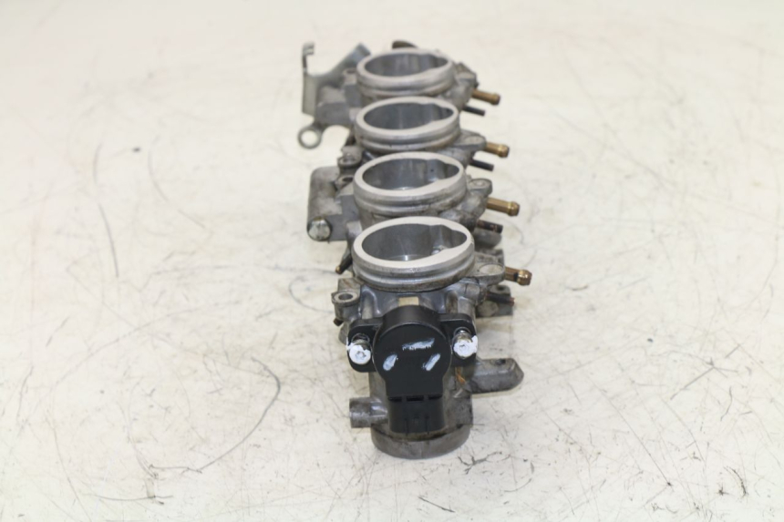 photo de EINSPRITZANLAGE YAMAHA FZ6 FAZER 600 (2004 - 2006)