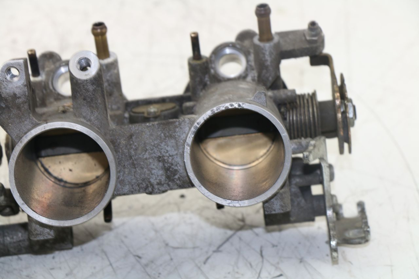photo de EINSPRITZANLAGE YAMAHA FZ6 FAZER 600 (2004 - 2006)