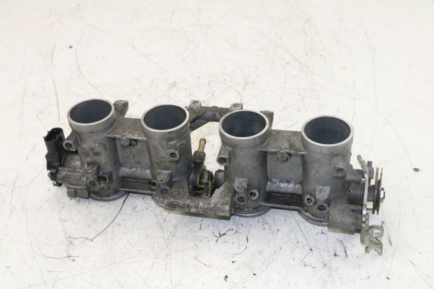 photo de EINSPRITZANLAGE YAMAHA FZ6 FAZER 600 (2004 - 2006)