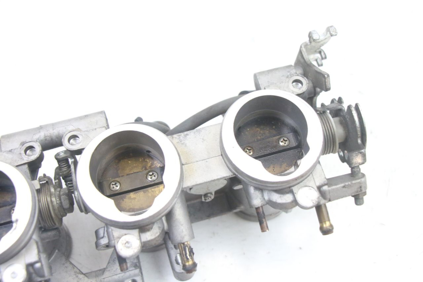 photo de EINSPRITZANLAGE YAMAHA FZ6 FAZER S2 600 (2007 - 2011)