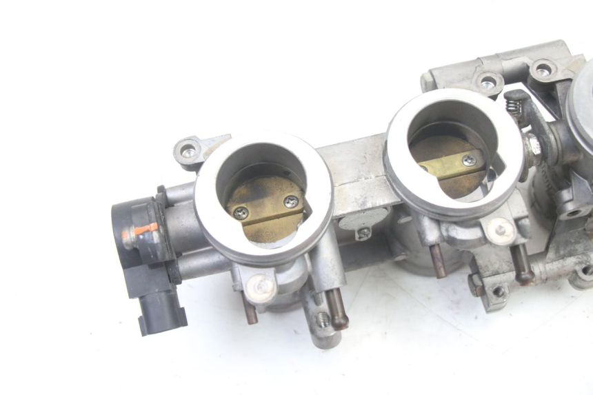 photo de EINSPRITZANLAGE YAMAHA XJ6 ABS 600 (2008 - 2016)