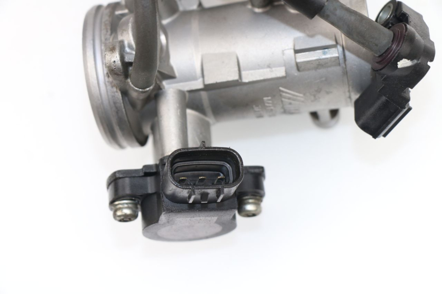 photo de EINSPRITZANLAGE YAMAHA XJ6 ABS 600 (2008 - 2016)