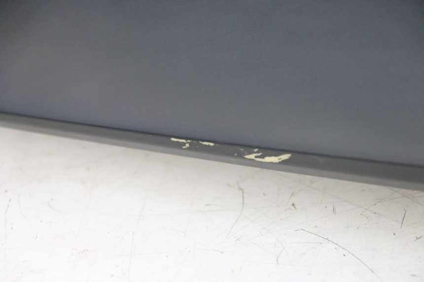 photo de KANZEL INNENVERKLEIDUNG RECHTS QUADRO 4 4D 350 (2015 - 2018)