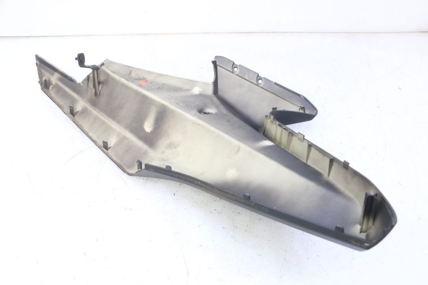 photo de KANZEL INNENVERKLEIDUNG RECHTS QUADRO 4 4D 350 (2015 - 2018)