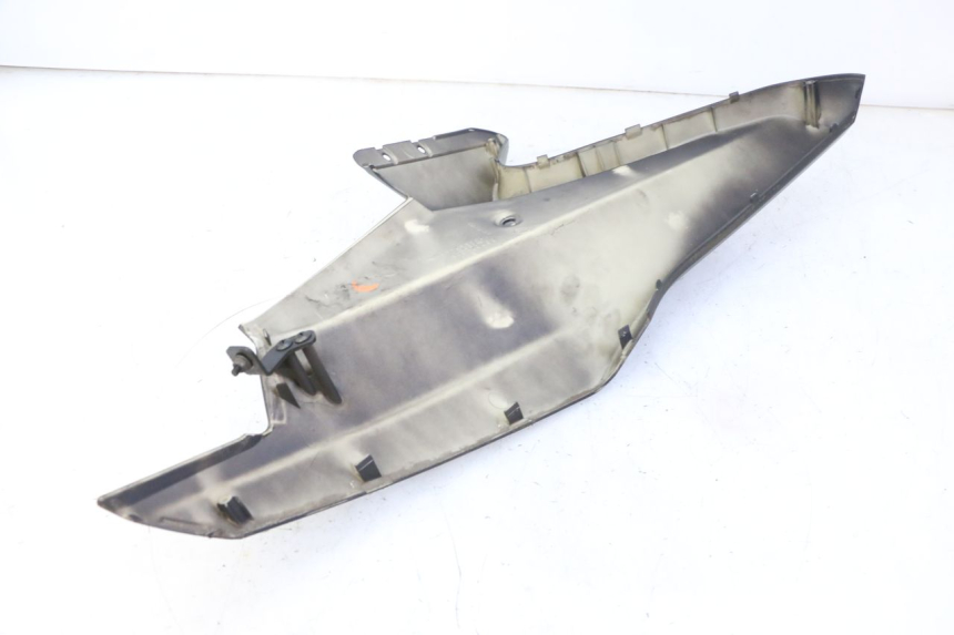 photo de KANZEL INNENVERKLEIDUNG RECHTS QUADRO 4 4D 350 (2015 - 2018)