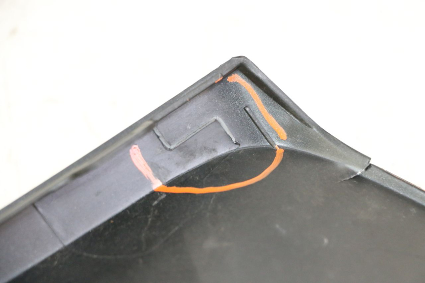 photo de KANZEL INNENVERKLEIDUNG RECHTS YAMAHA XMAX X-MAX 125 (2021 - 2025) - Technische Nahaufnahme