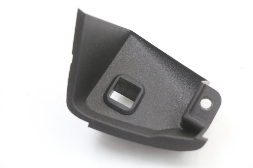 photo de KANZEL INNENVERKLEIDUNG LINKS PIAGGIO X10 125 (2012 - 2017)