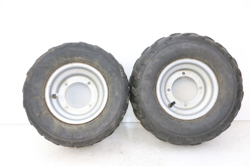 photo de HINTERRADFELGE UND REIFEN KEROX BAZOOKA 110