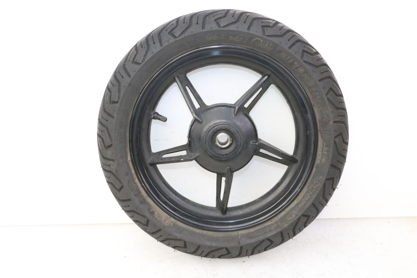 photo de HINTERRADFELGE UND REIFEN TNT MOTOR BOSTON 4T 50 (2018 - 2025)