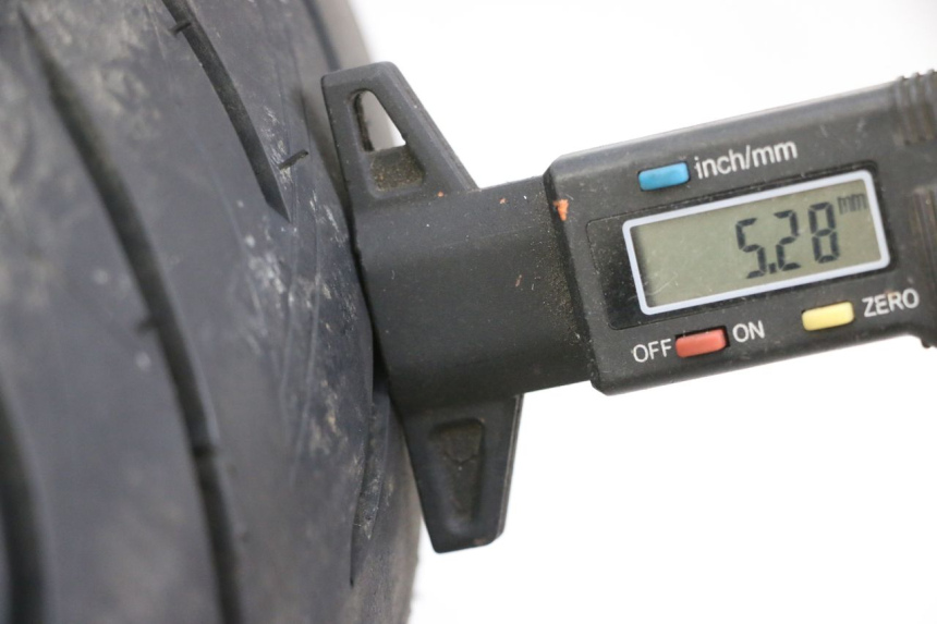 photo de HINTERRAD UND REIFEN SUZUKI BURGMAN 650 (2013 - 2020)