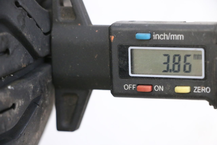 photo de HINTERRADFELGE UND REIFEN PEUGEOT DJANGO 4T 50 (2014 - 2019) - Detailansicht des Bauteils