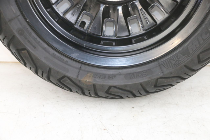 photo de HINTERRADFELGE UND REIFEN PEUGEOT DJANGO 4T 50 (2014 - 2019) - Charakteristische Merkmale