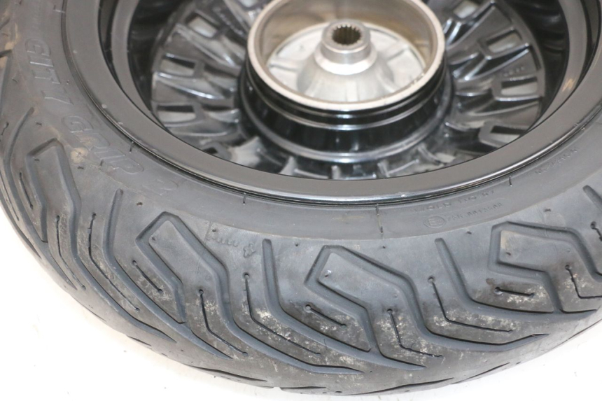 photo de HINTERRADFELGE UND REIFEN PEUGEOT DJANGO 4T 50 (2014 - 2019) - Alternative Perspektive